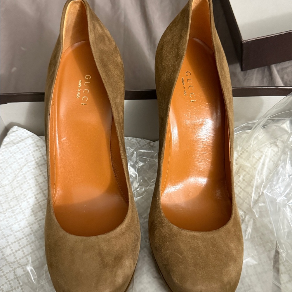 Gucci Brown Suede Round-Toe High Heel Pumps